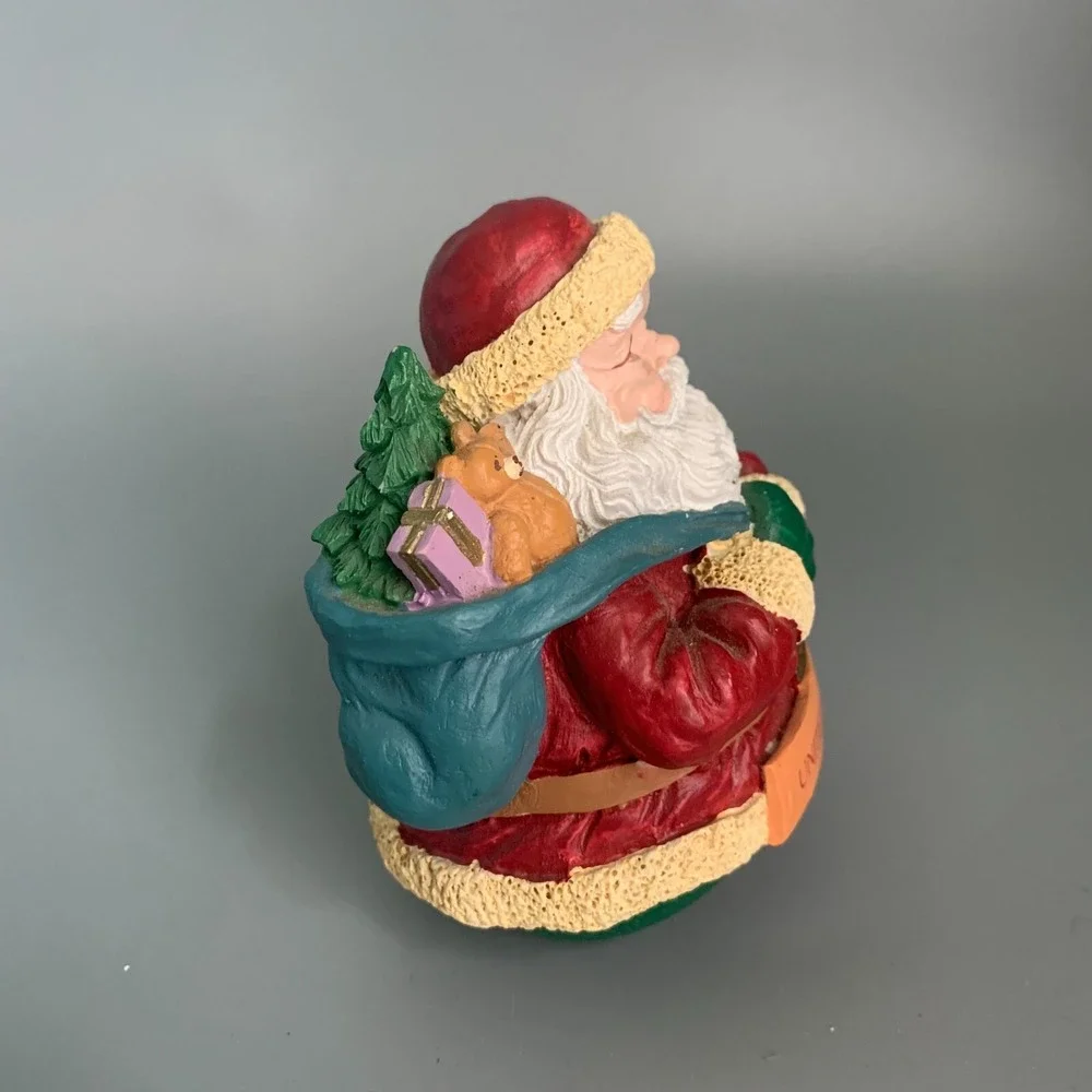 Russ Berrie United States Santa Around the World Figurine 14097 Resin 3.5 inch